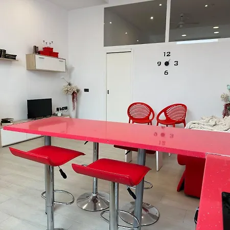 Apartment Loft By The Sea & Parking *
